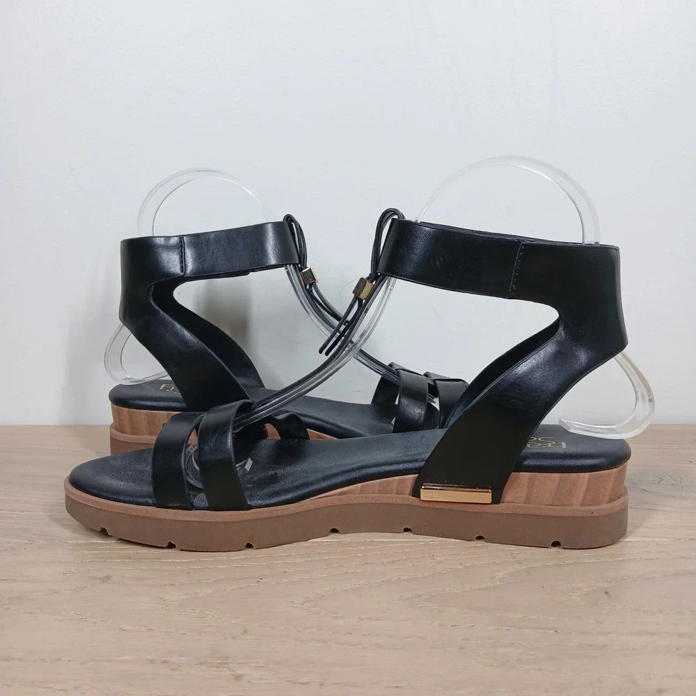 Franco Sarto Dosha Sandals Womens 7.5 Black T Strap Comfort Dress Casual